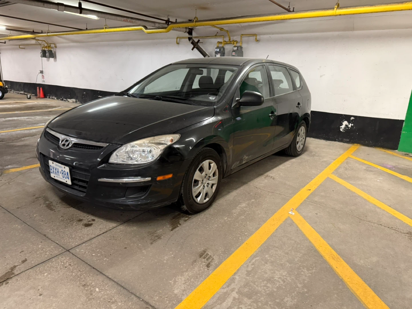2009 Black Hyundai Elantra Touring - photo 4