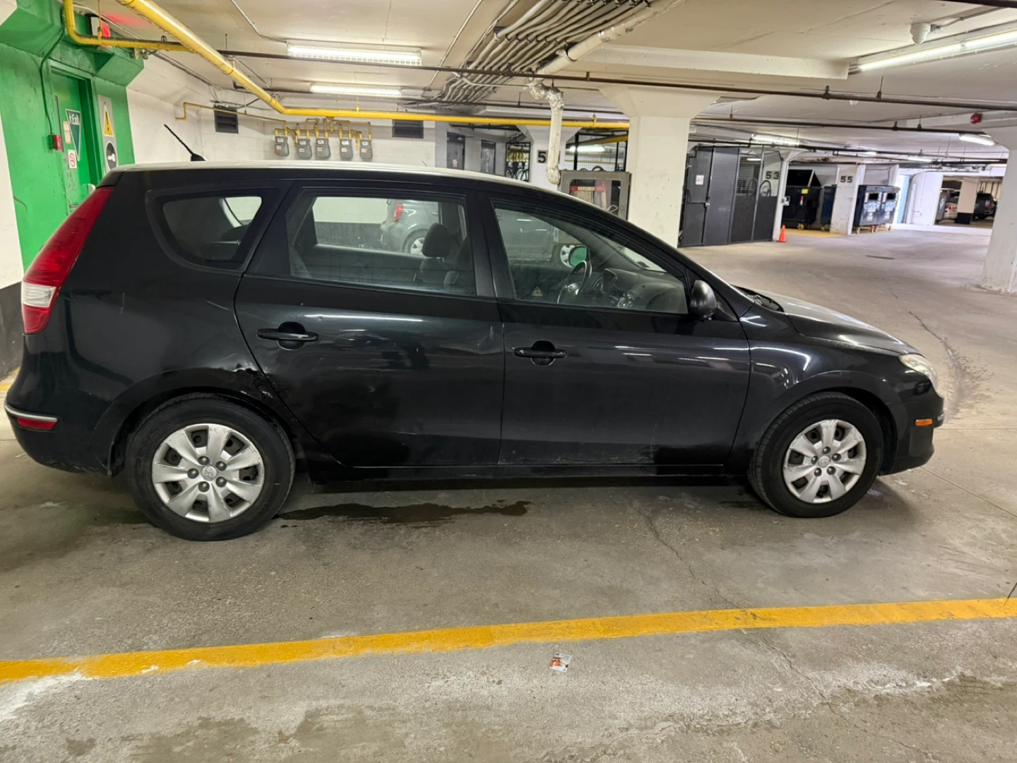 2009 Black Hyundai Elantra Touring - photo 3
