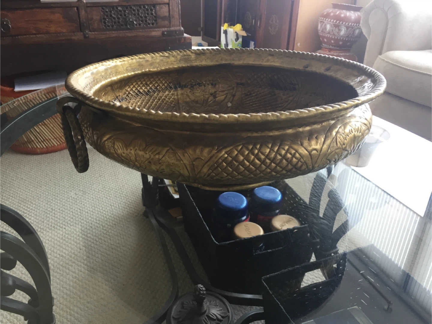 Large decorative brass bowl with handles - photo 2