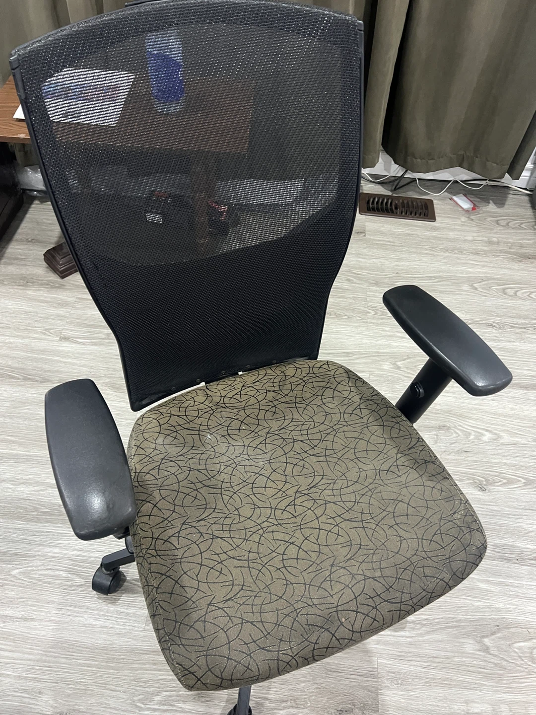 Office Chair - photo 3