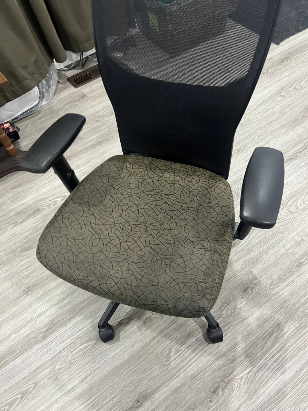 Office Chair - photo 2
