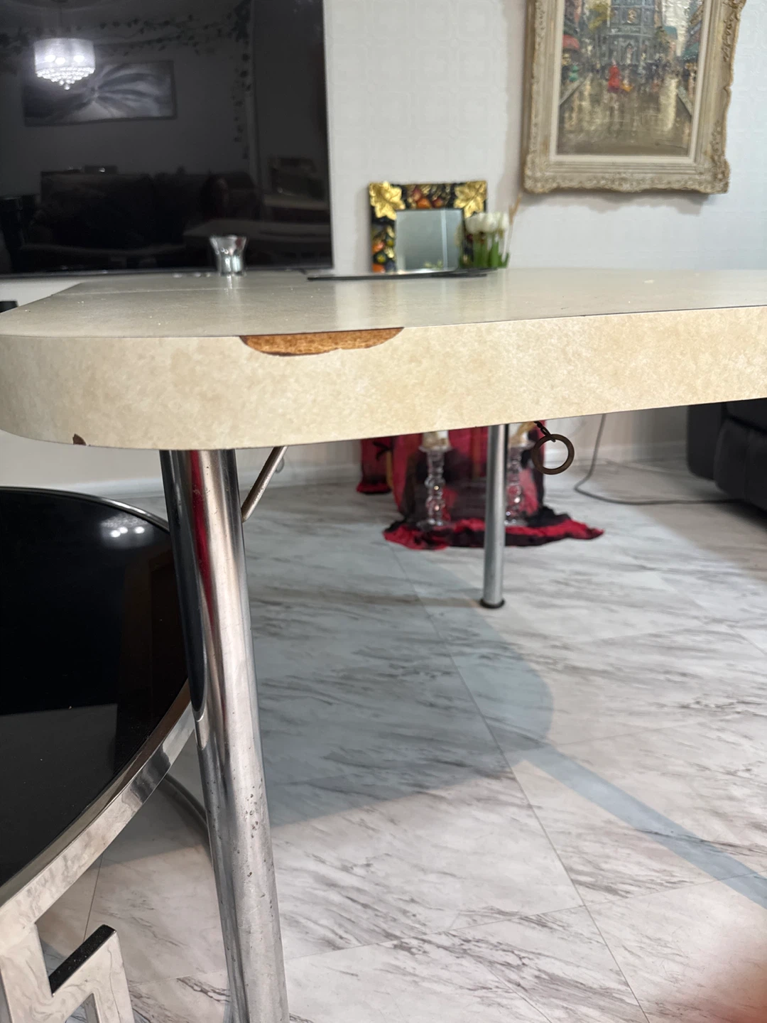 Table - photo 2