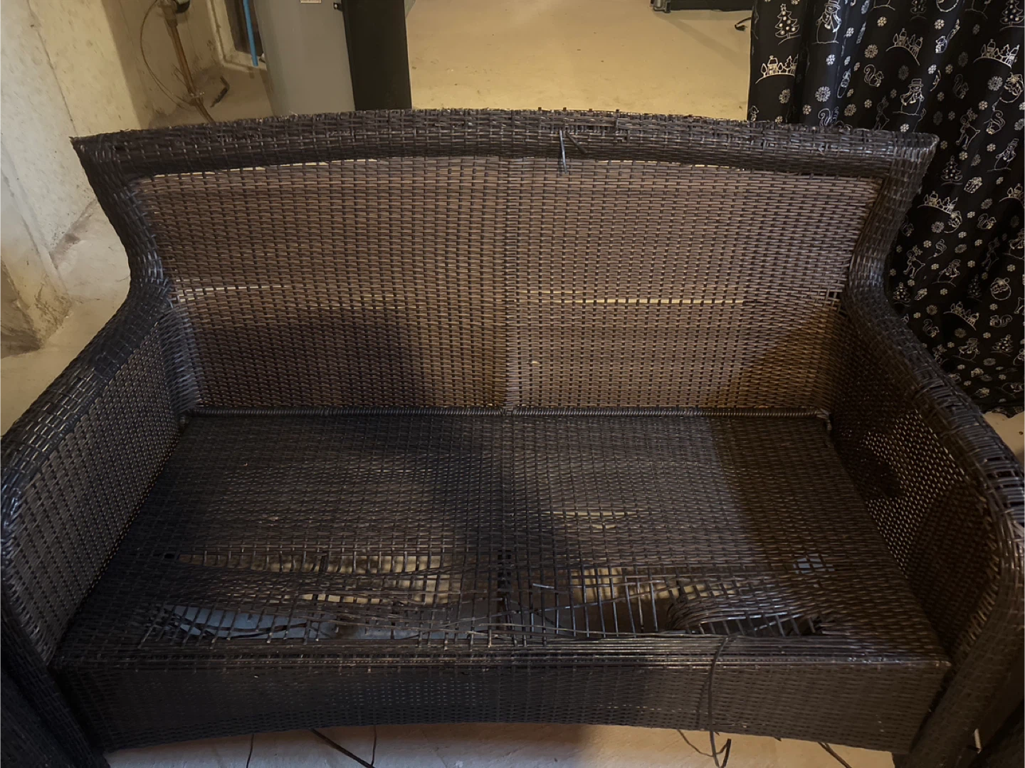 Wicker patio set (loveseat and chairs) - photo 4