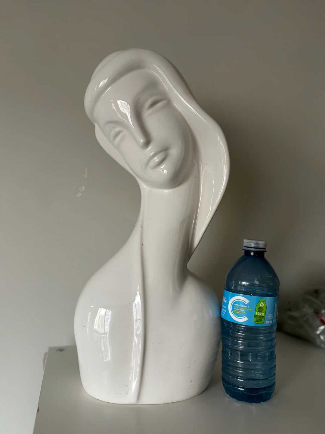 Vintage Art Deco Ceramic Female Bust - photo 2