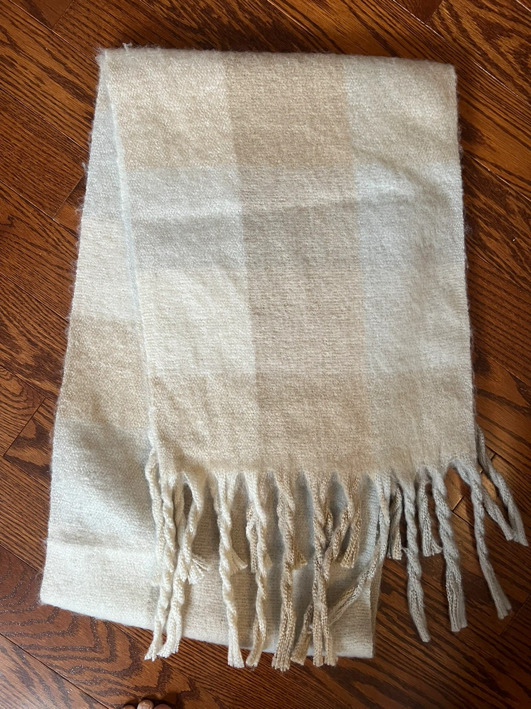 Warm and cozy variety of scarves - photo 3