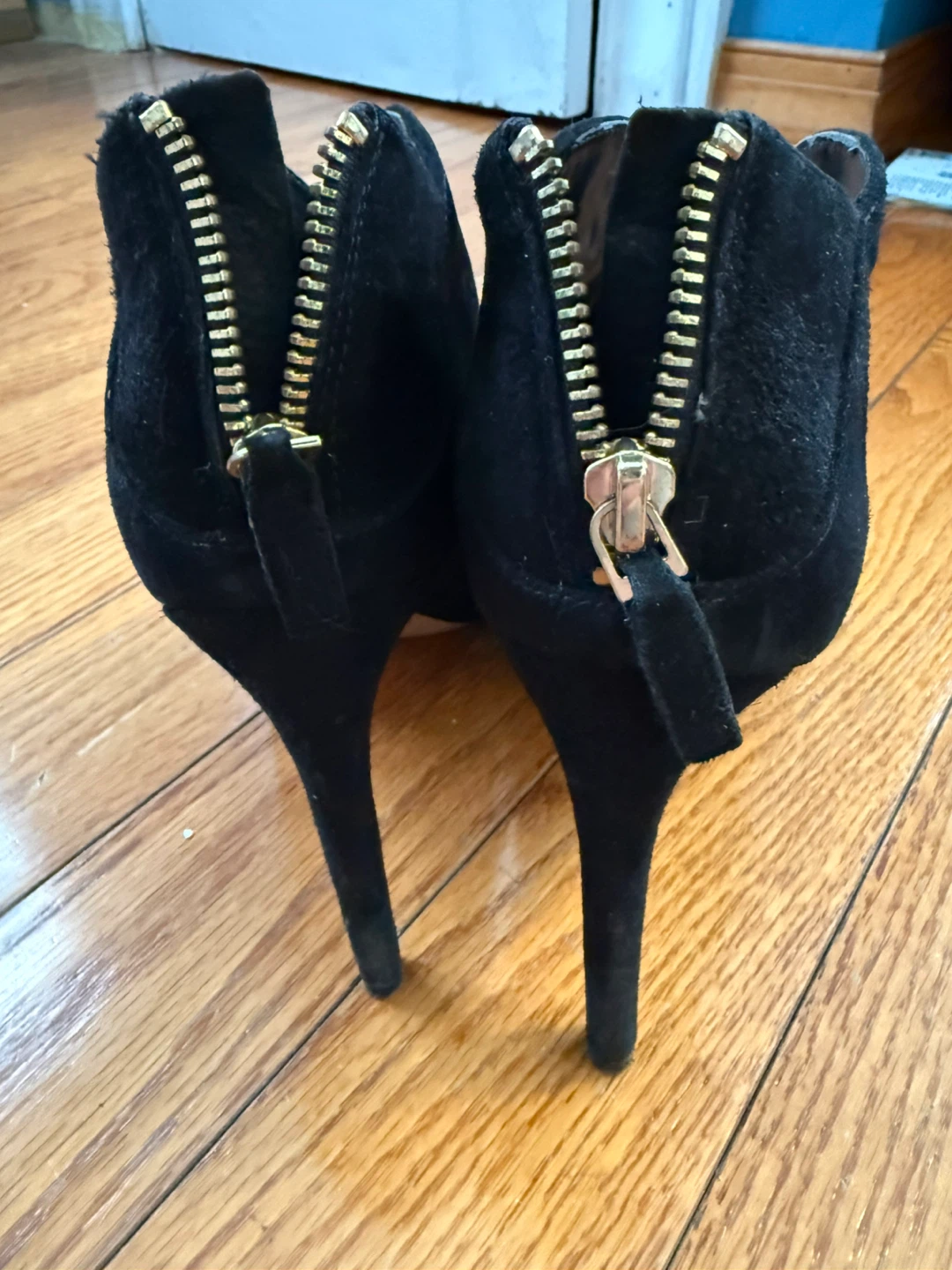 Nine West Black Suede Ankle Boots - Size 9M - photo 4