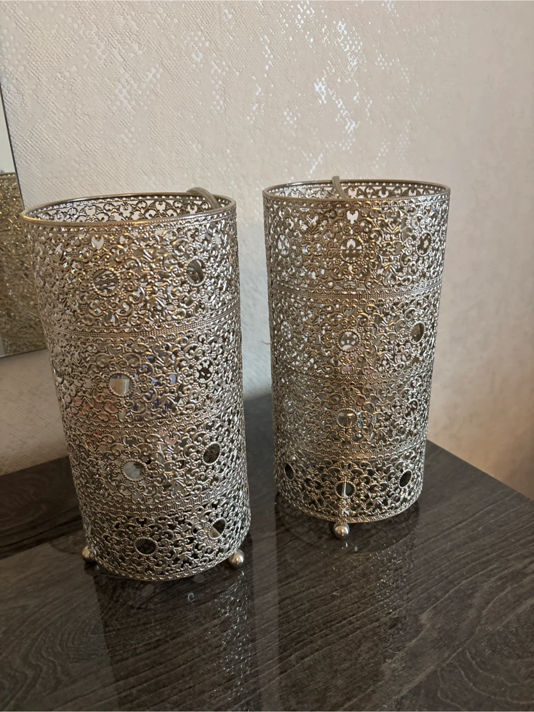 Set of 2 Ornate Metal Lanterns - photo 2