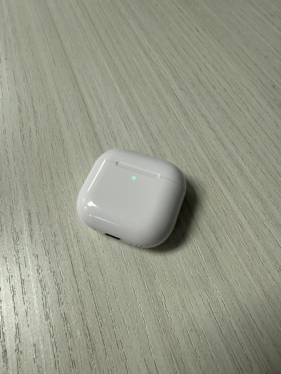 Apple AirPods 4 with ANC - photo 3