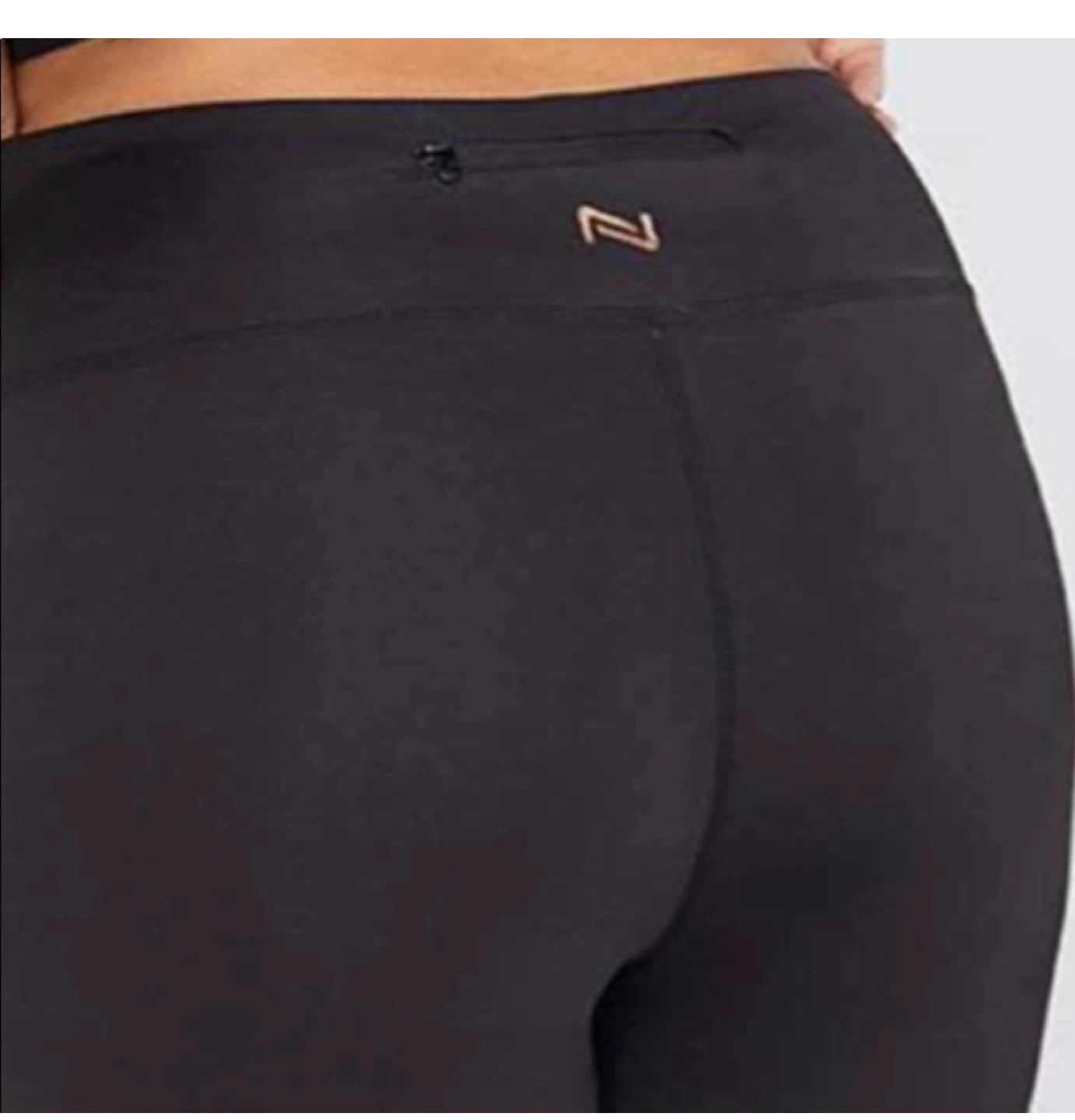 Leggings with side pockets and bottom ruching - photo 5