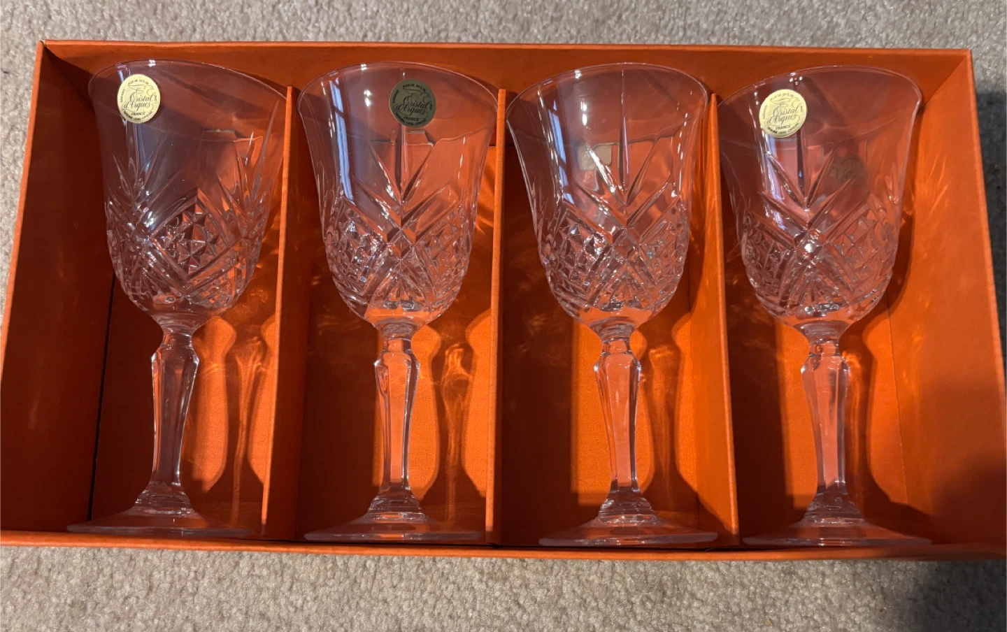 "Masquerade" Crystal Wine Glasses (Set of 4) Made in France 🥕 - photo 4