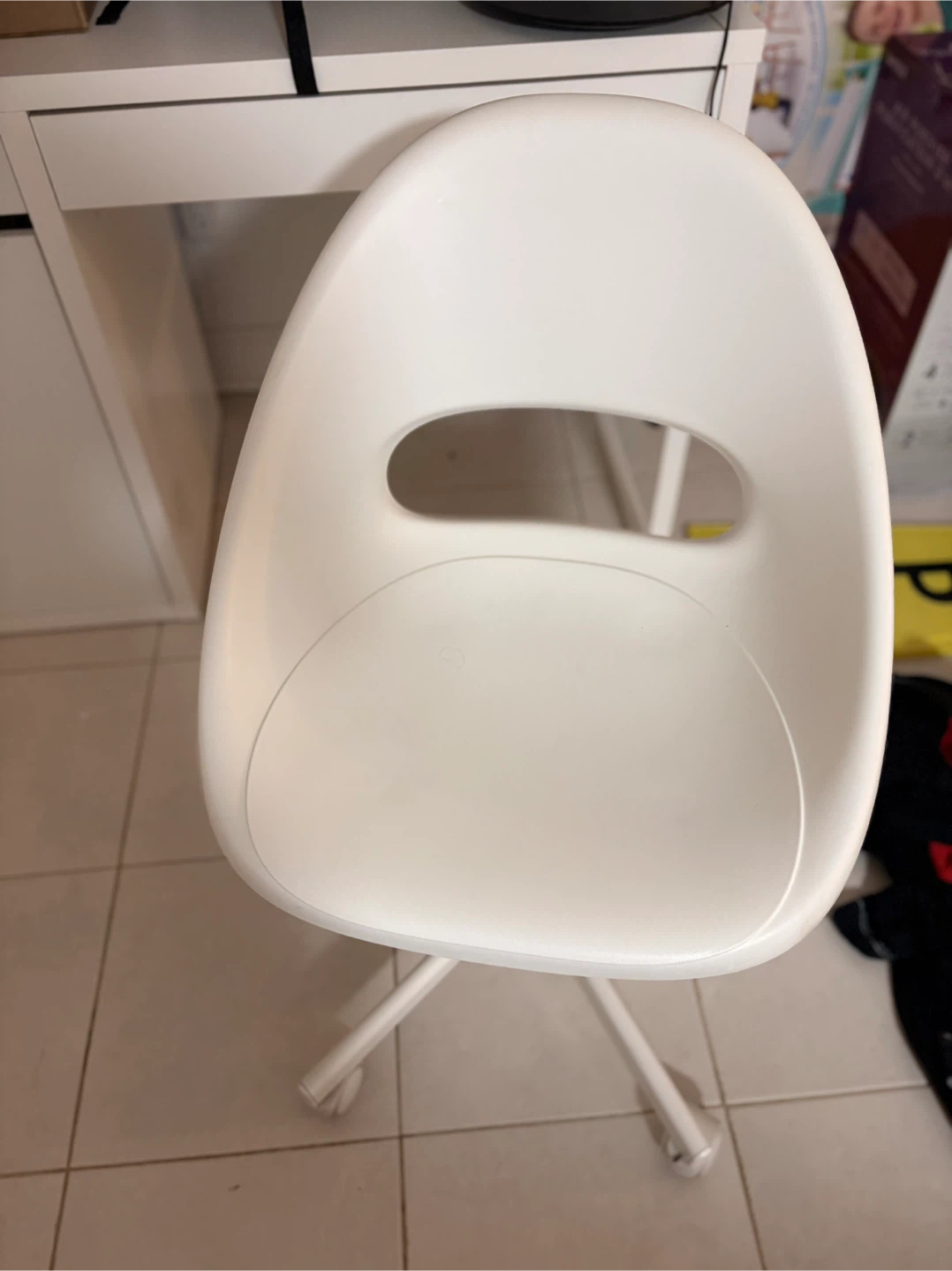 Ikea office and Ikea White Swivel Office Chair - photo 4