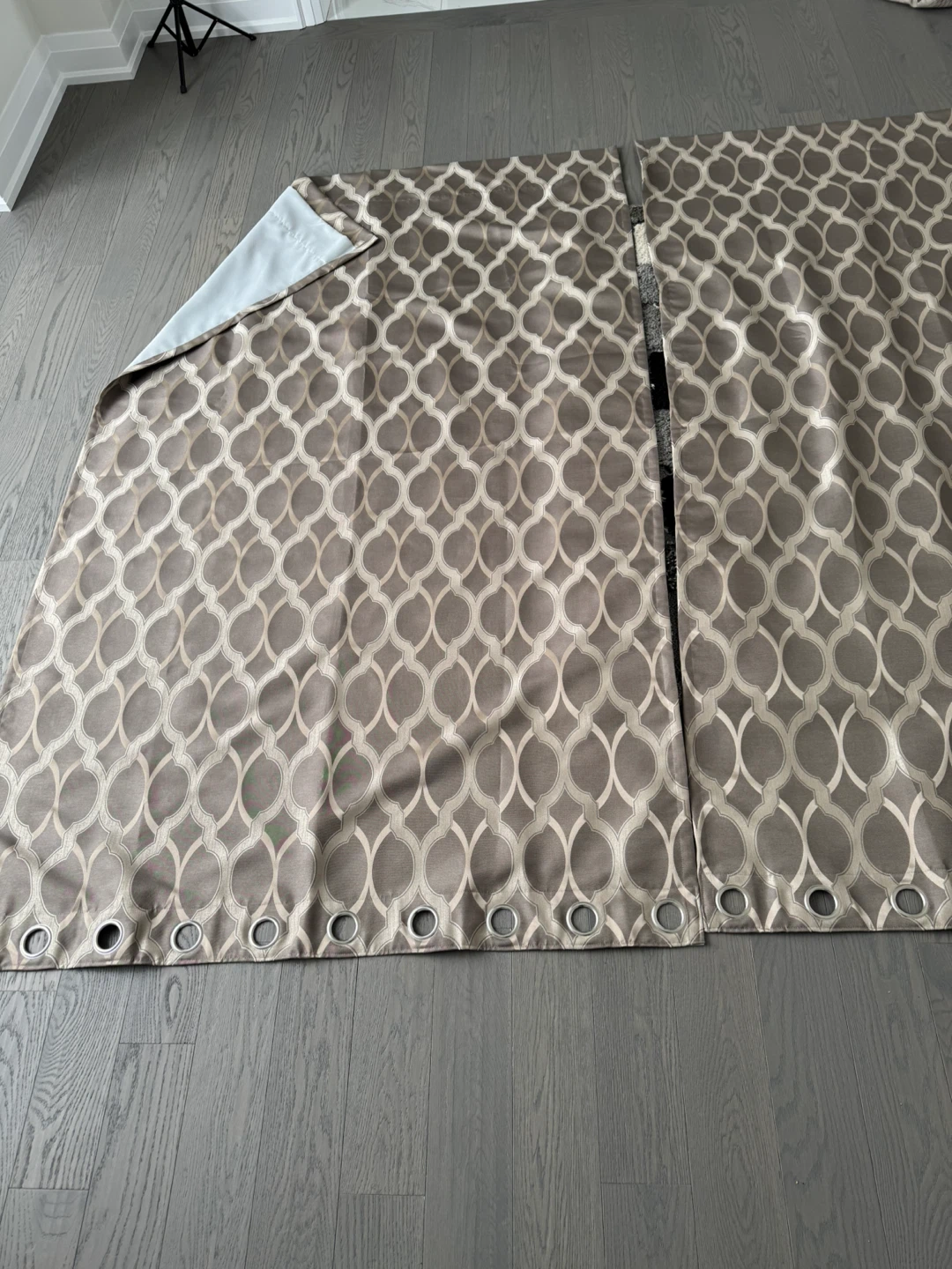 Two Grey Geometric Pattern Curtains - photo 5