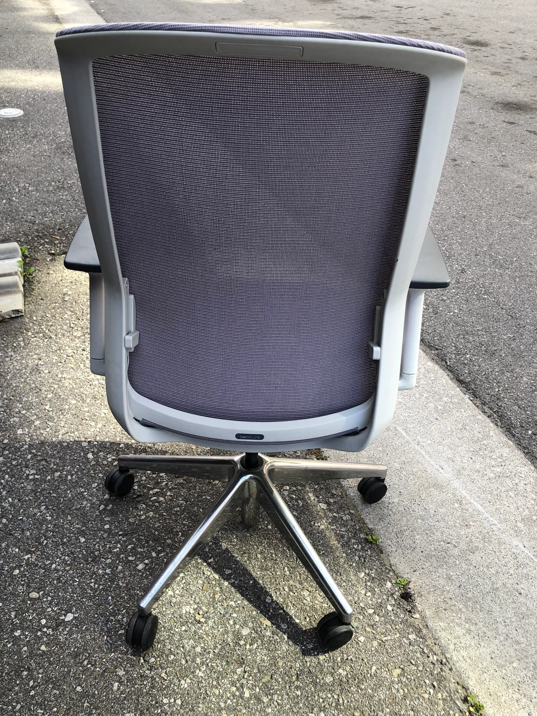 Tayco Ergonomic Office Chair - photo 3