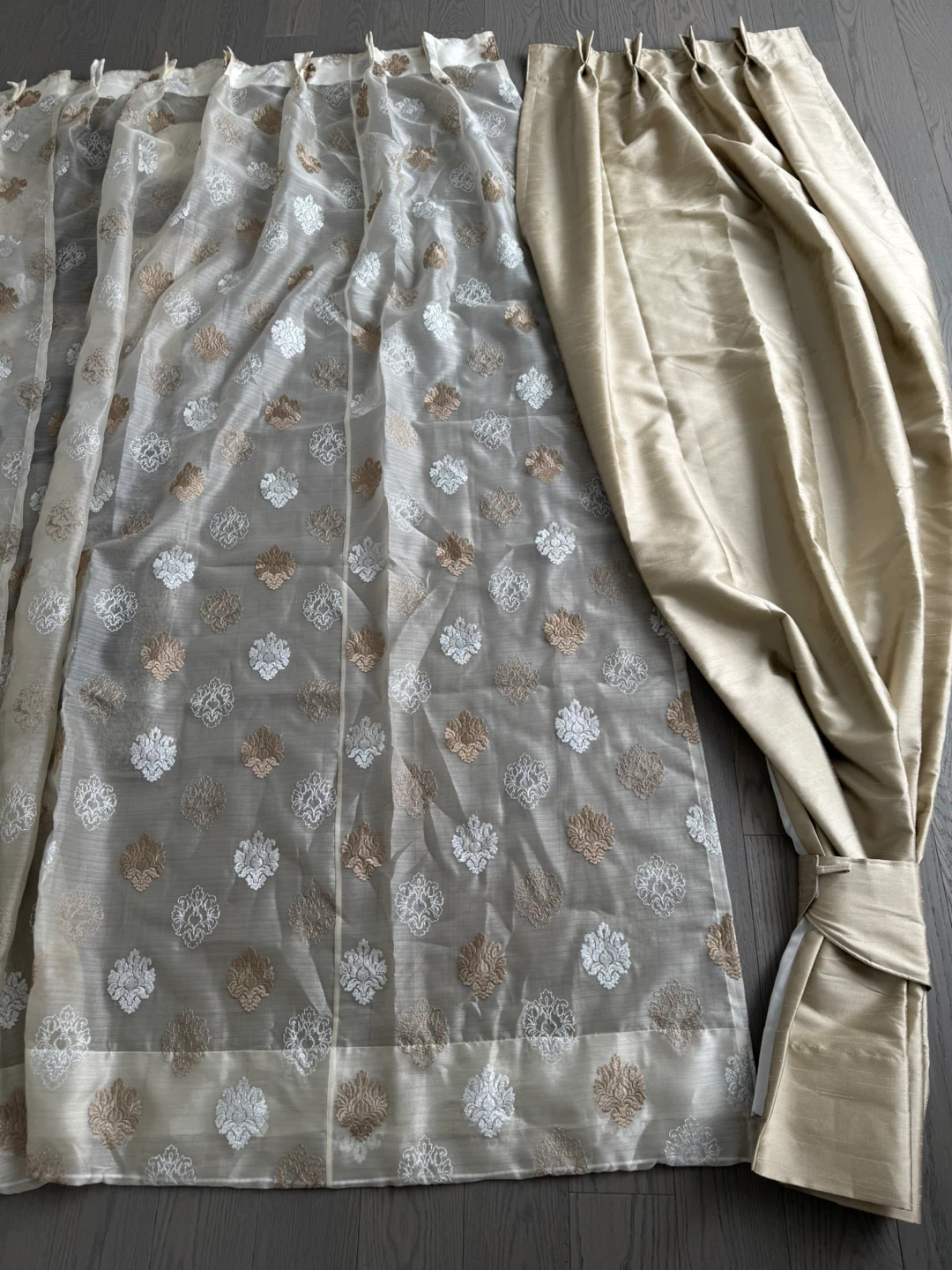 Sheer Drapes with Embroidered Pattern - photo 3