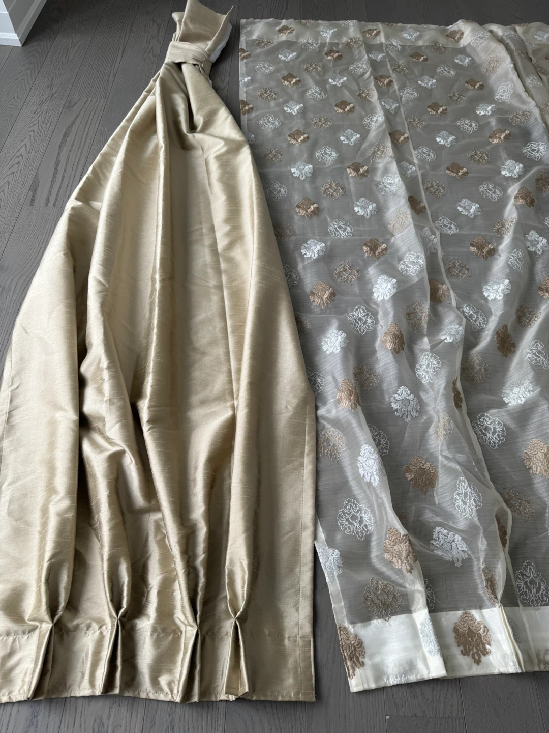 Sheer Drapes with Embroidered Pattern - photo 4