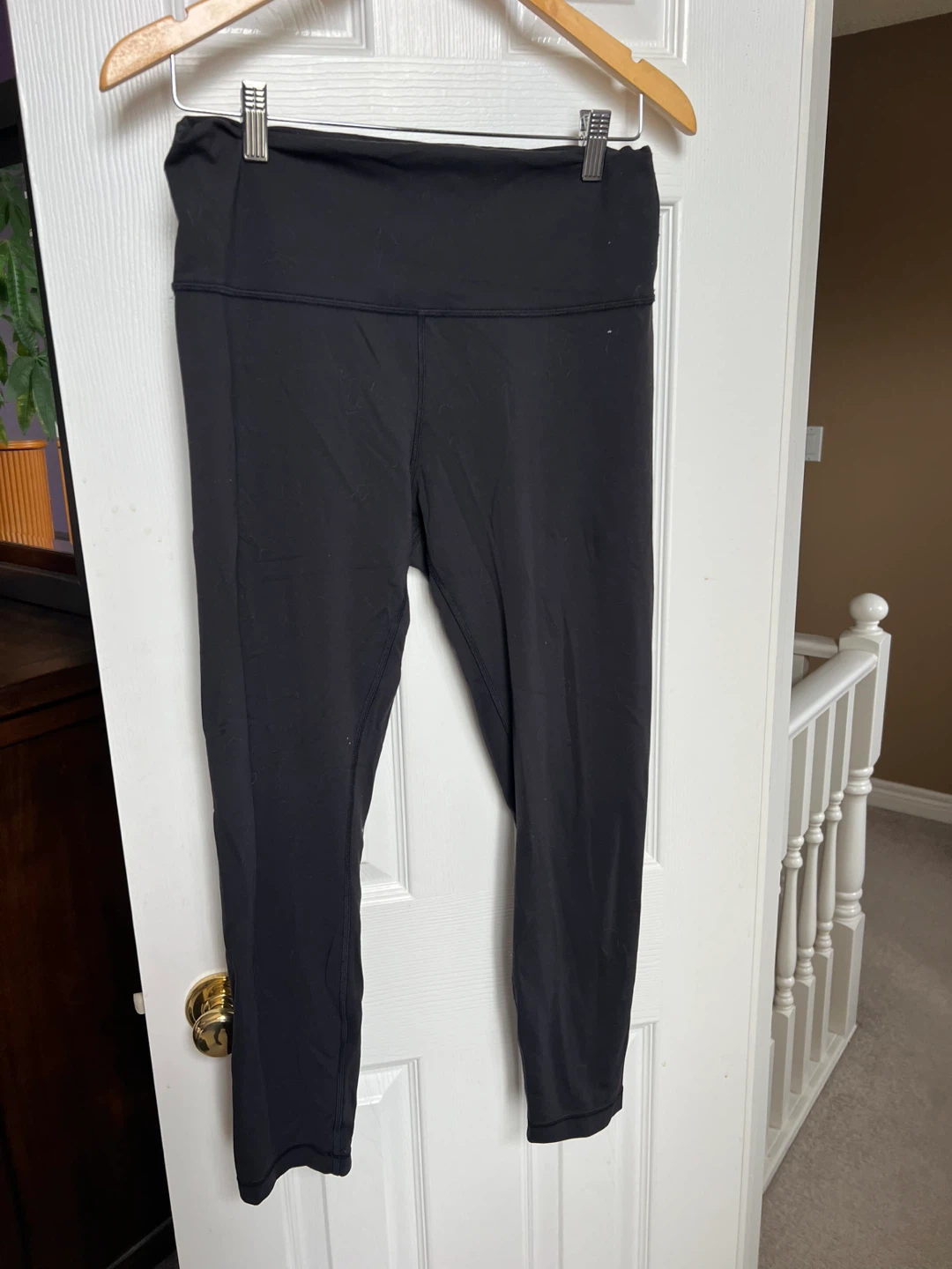 Size 12 Lululemon Black crop Leggings