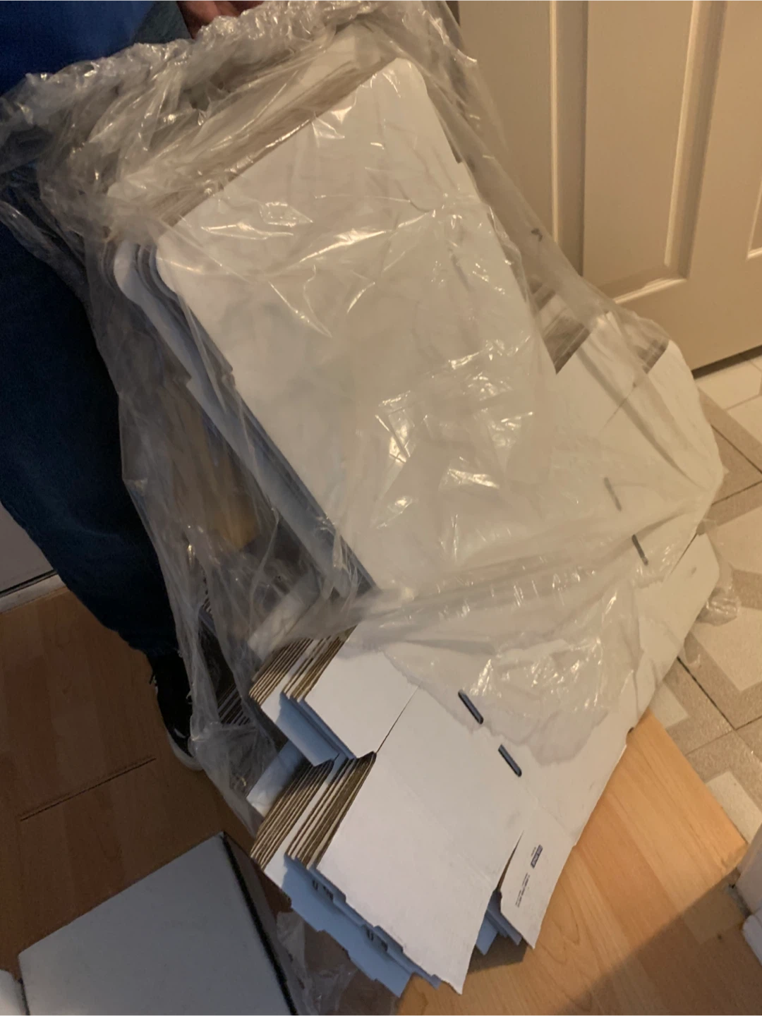 ULINE White Boxes 32cm*24 cm*10cm total 45