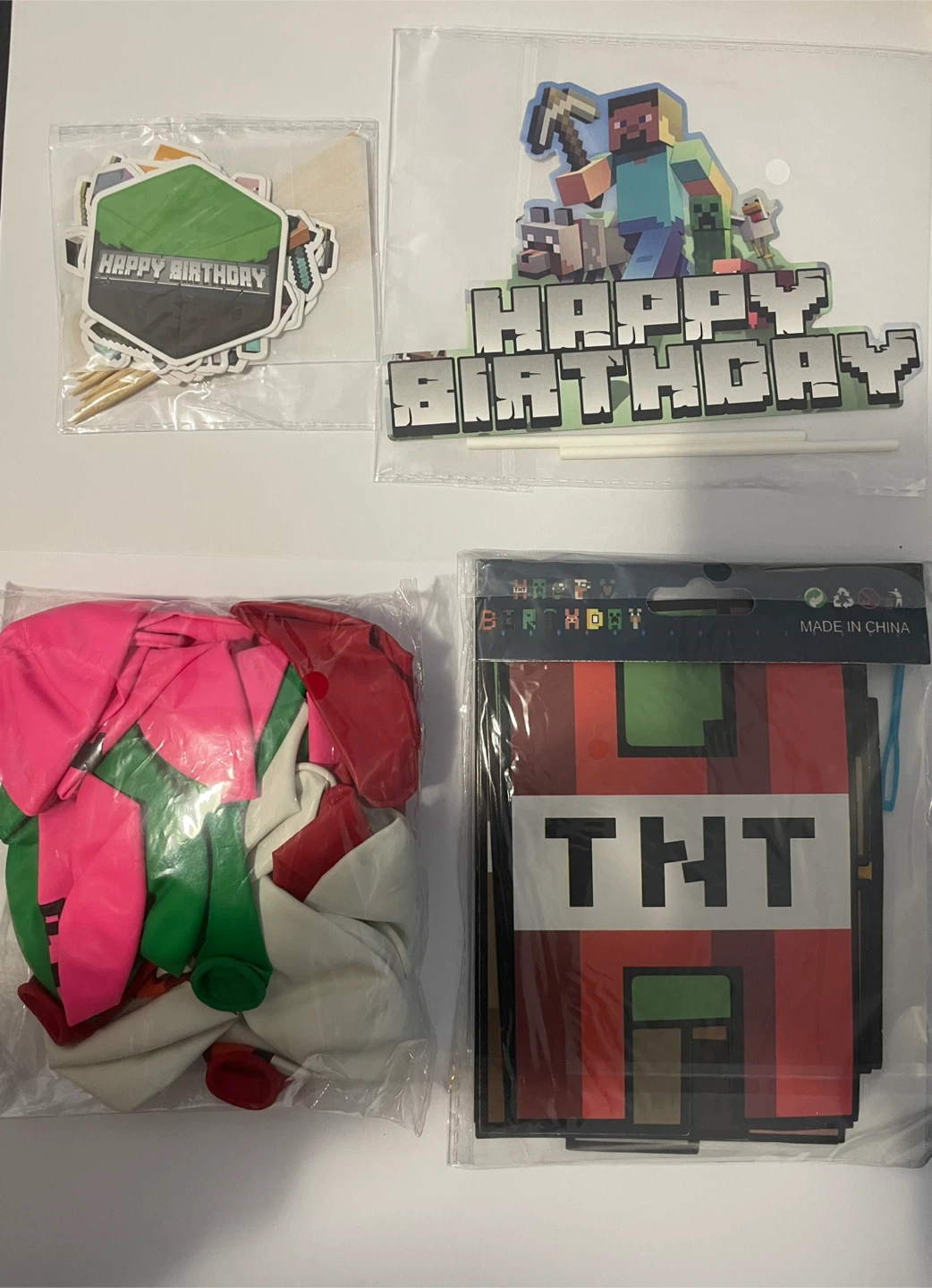 Minecraft Themed Birthday Party Supplies Set