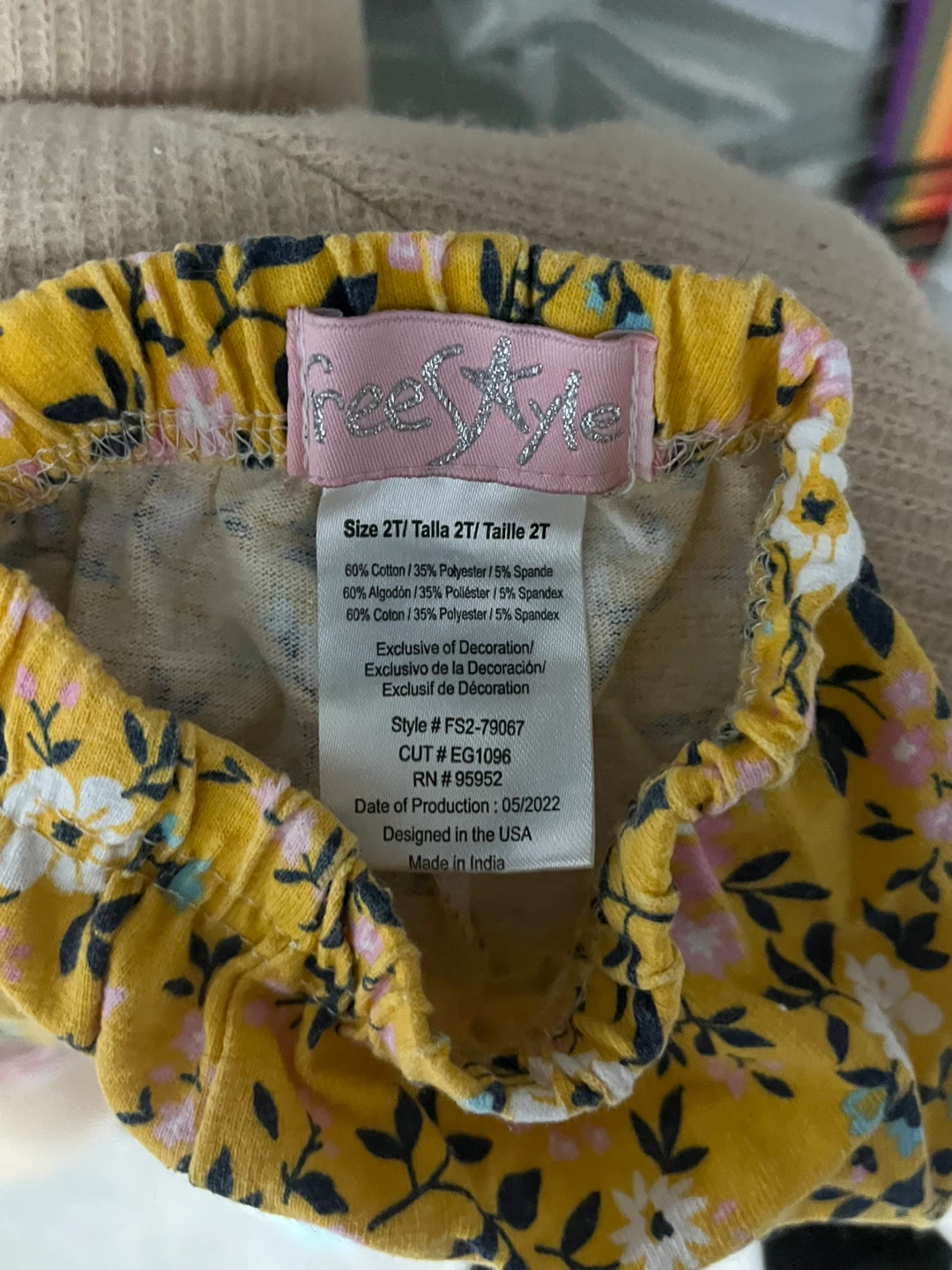 Toddler Clothes 20 pieces for $15 - photo 5
