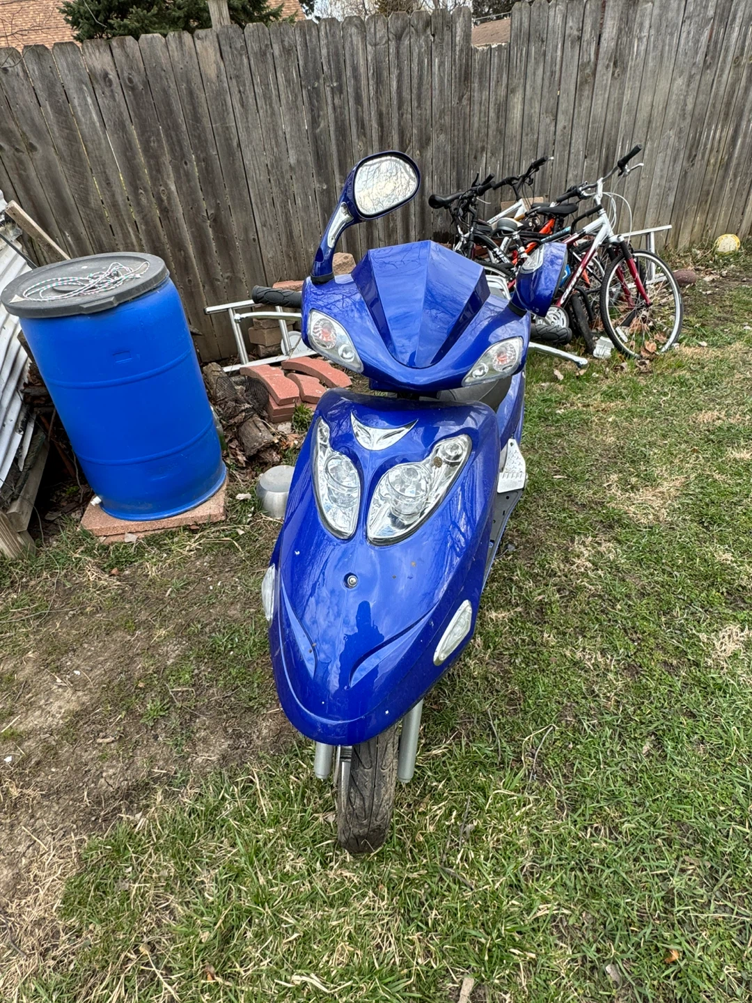 Blue 150cc Scooter - photo 3