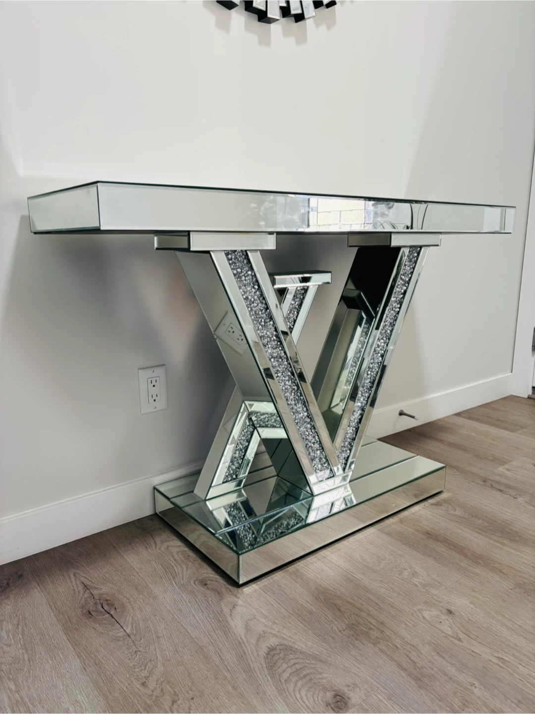 Console table - photo 3