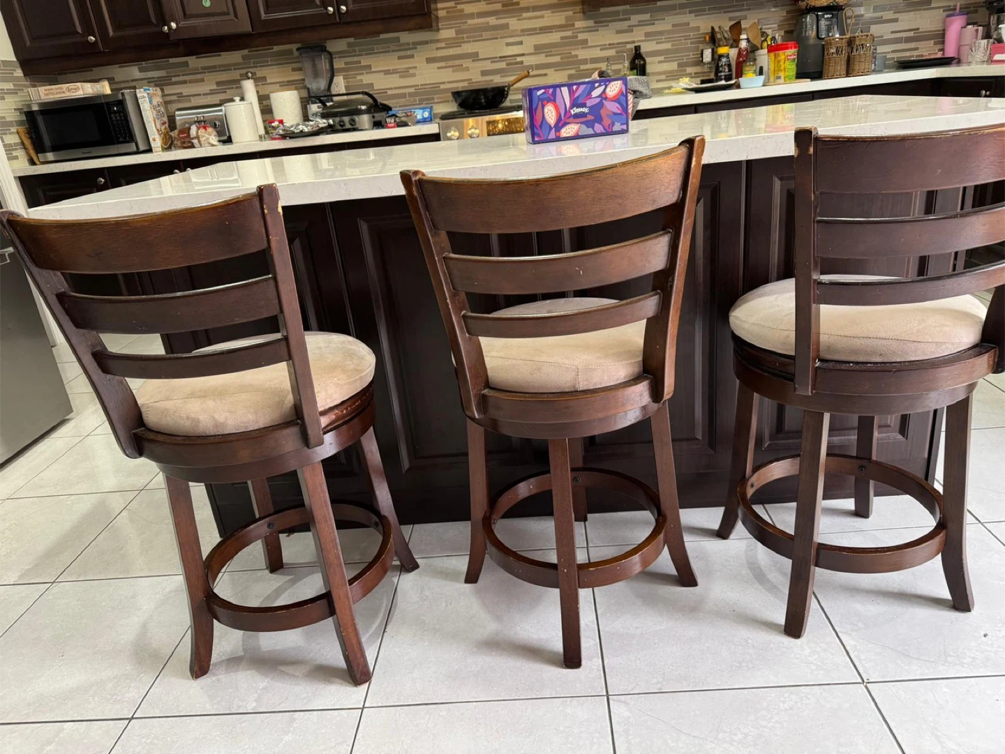 Set of 3 Wooden Swivel Bar Stools - photo 2