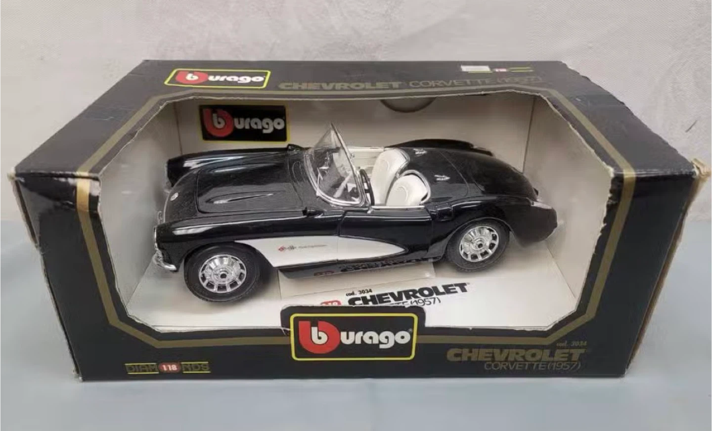 Burago Chevrolet Corvette (1957) Diecast Model Car