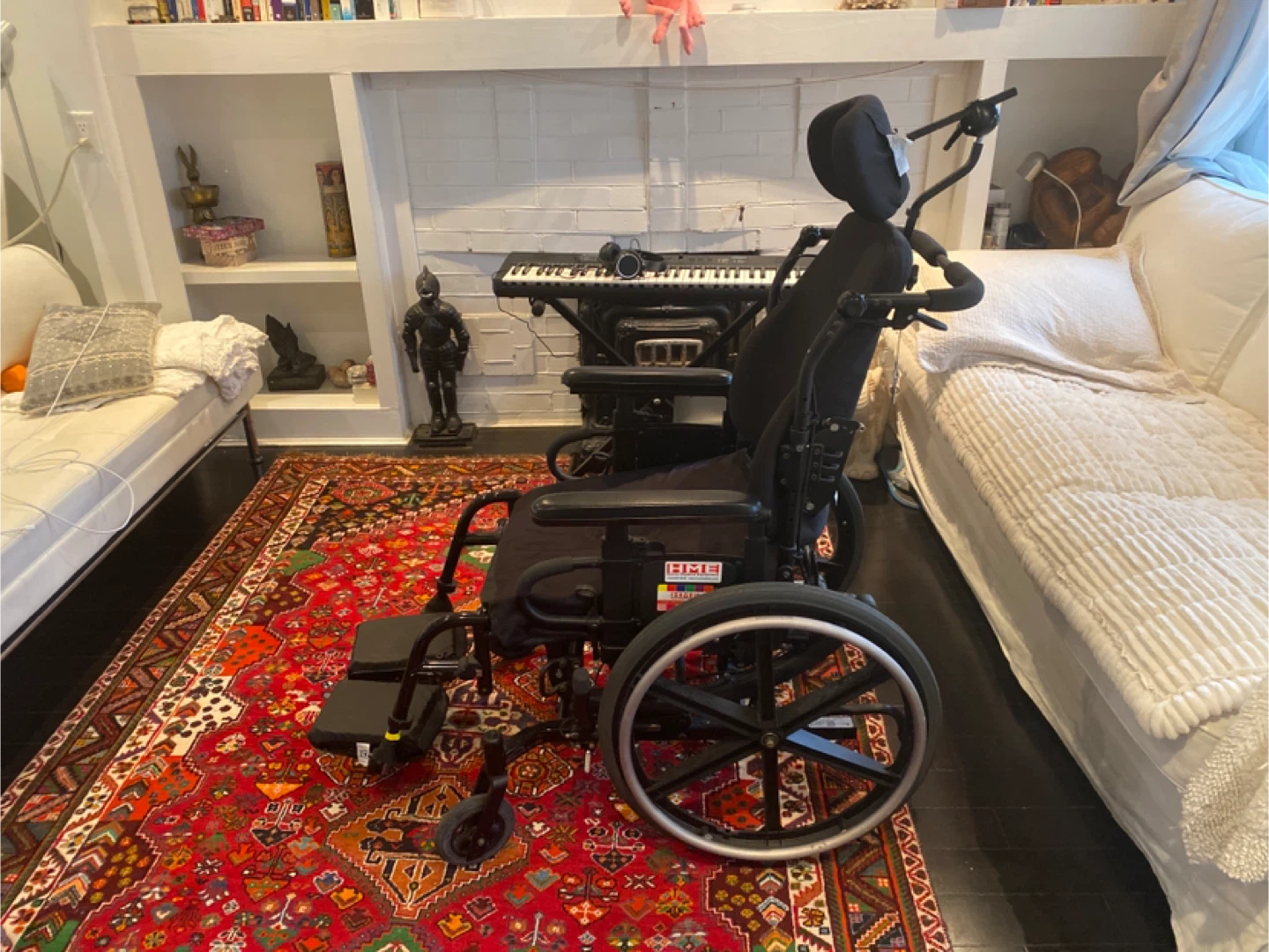 HME Mobility Wheelchair - photo 2