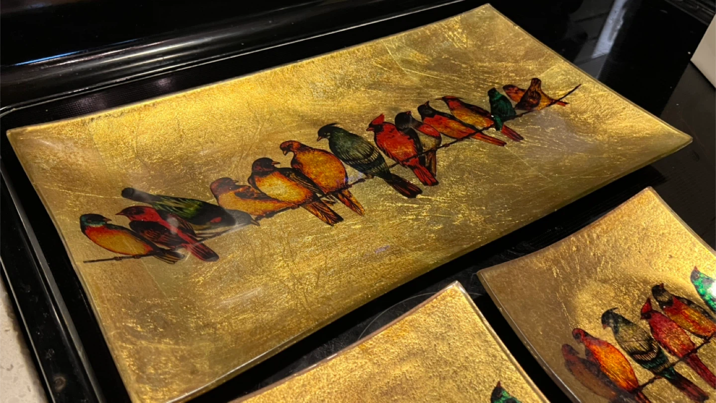 Gold Decorative Trays with Bird Design (Set of 3) - photo 4