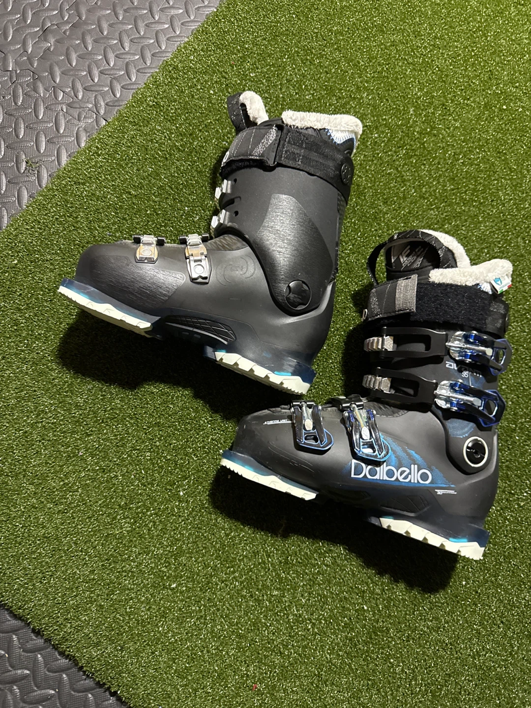 Dalbello Ski Boots - photo 2