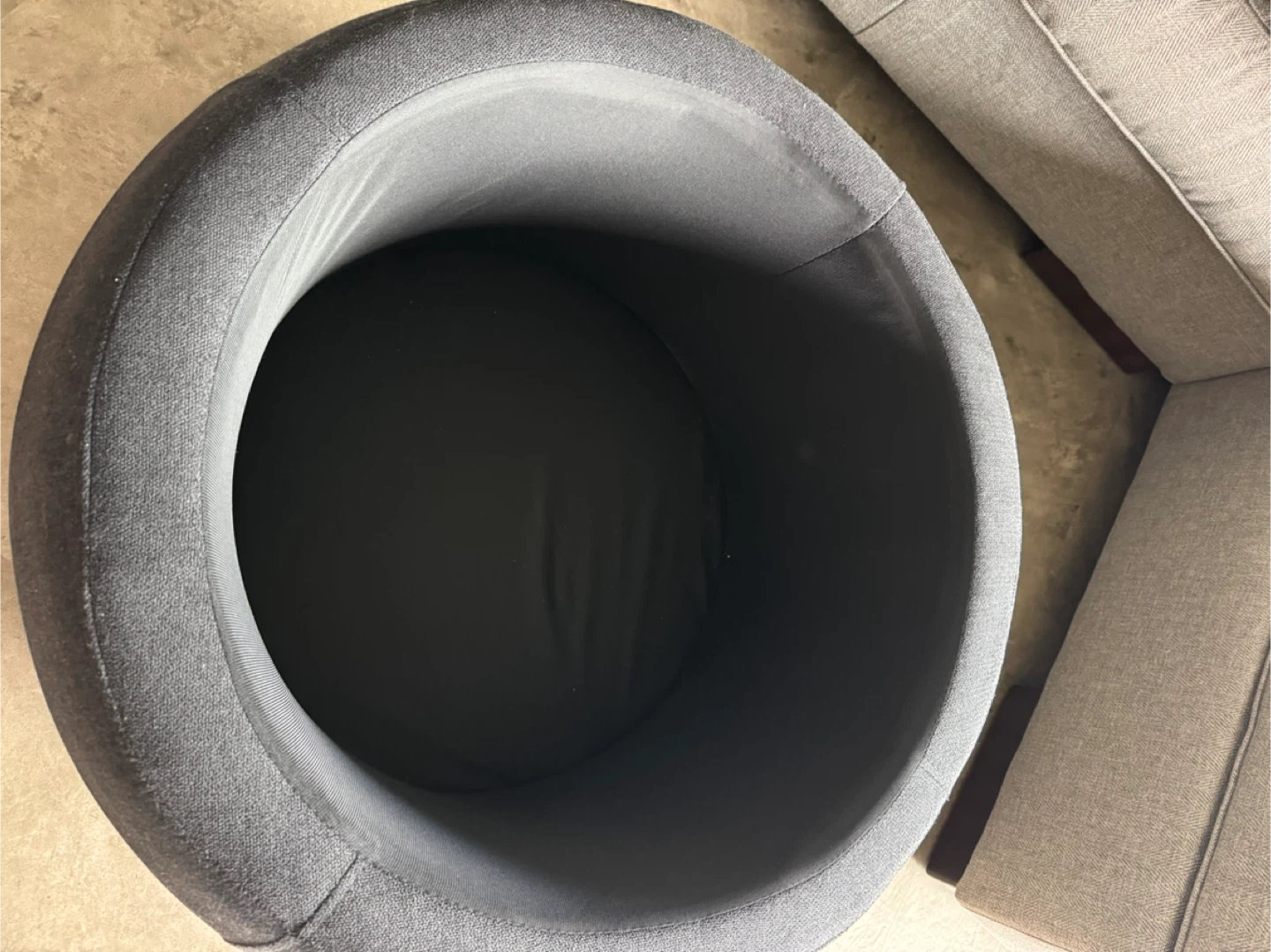 Round Storage Ottoman Coffee Table - photo 3