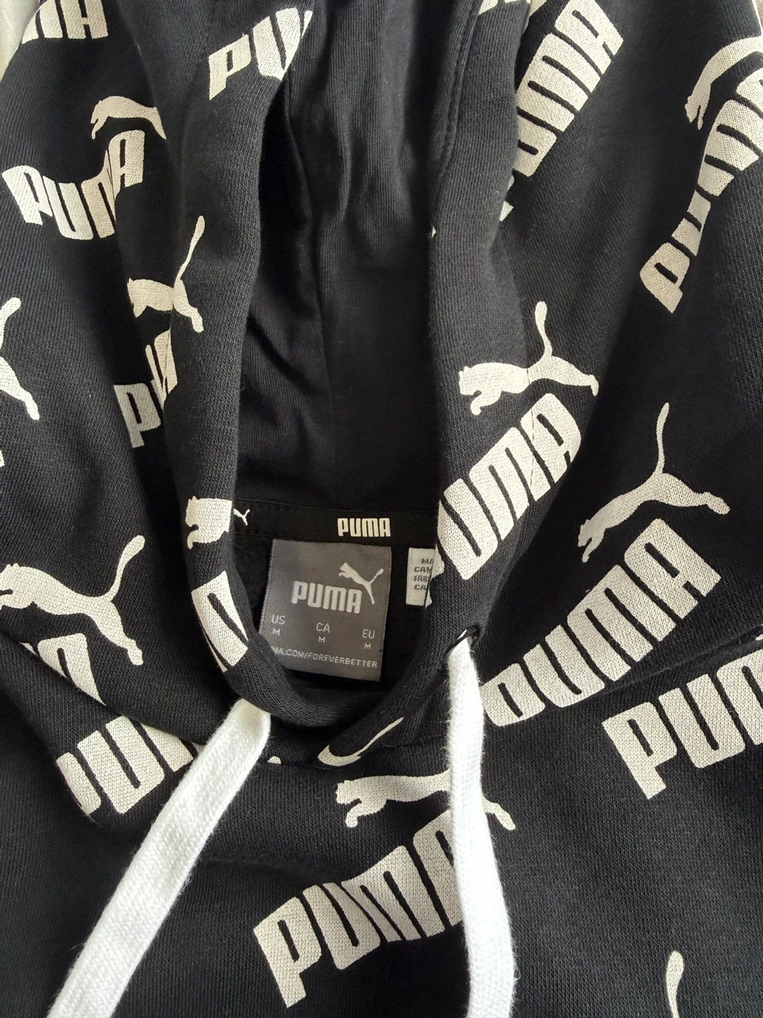 Brand New Puma Hoodie Size Medium - photo 2