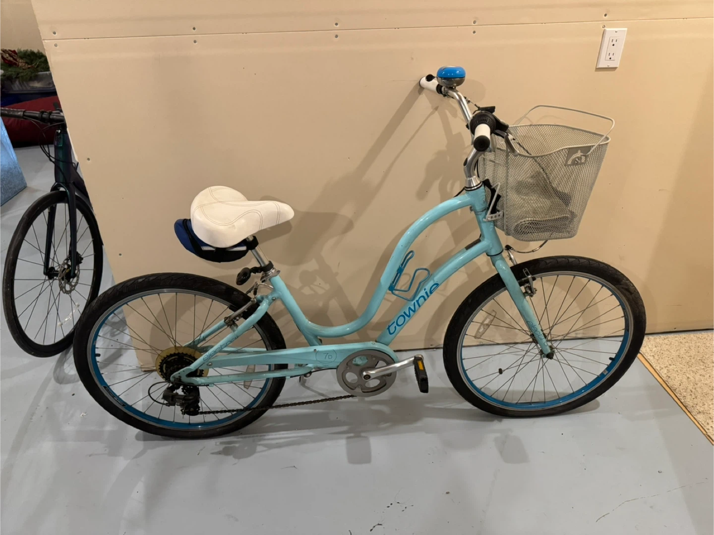 Townie Cruiser Bike with Basket - Light Blue