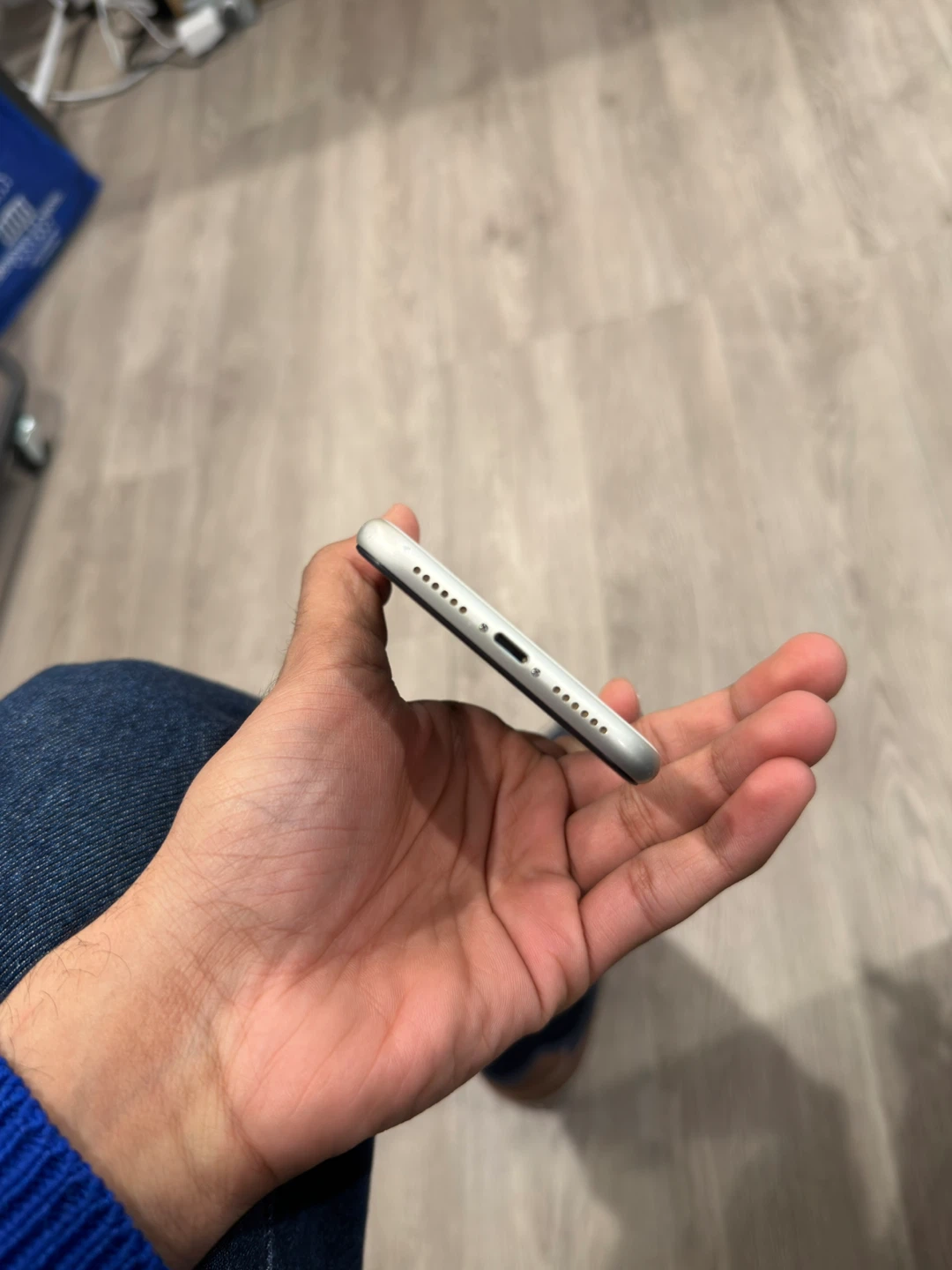 iPhone 11 128GB negotiable - photo 4