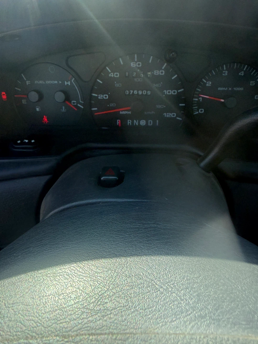 Silver Ford Taurus Sedan - photo 3