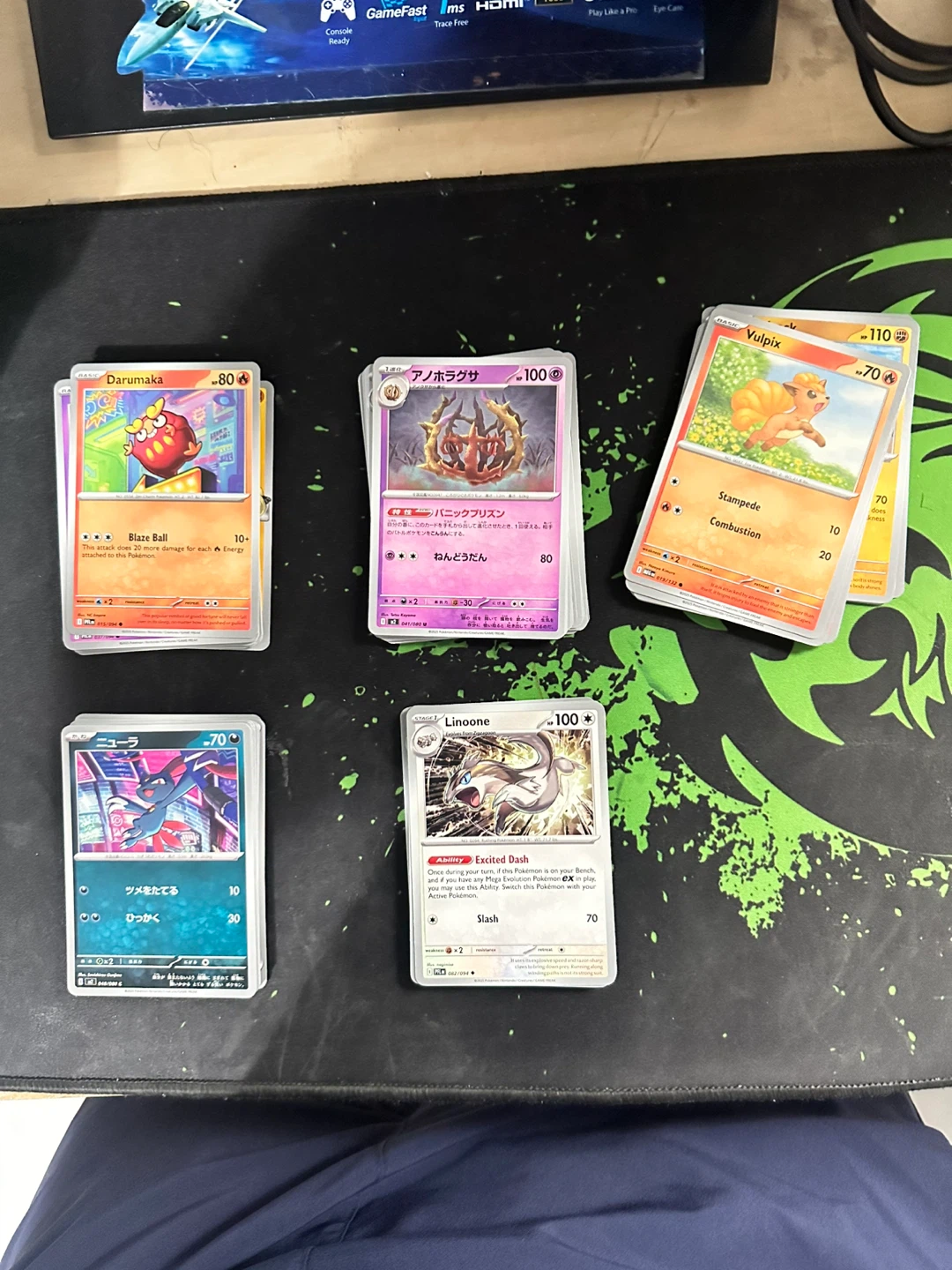 100 Pokémon Cards