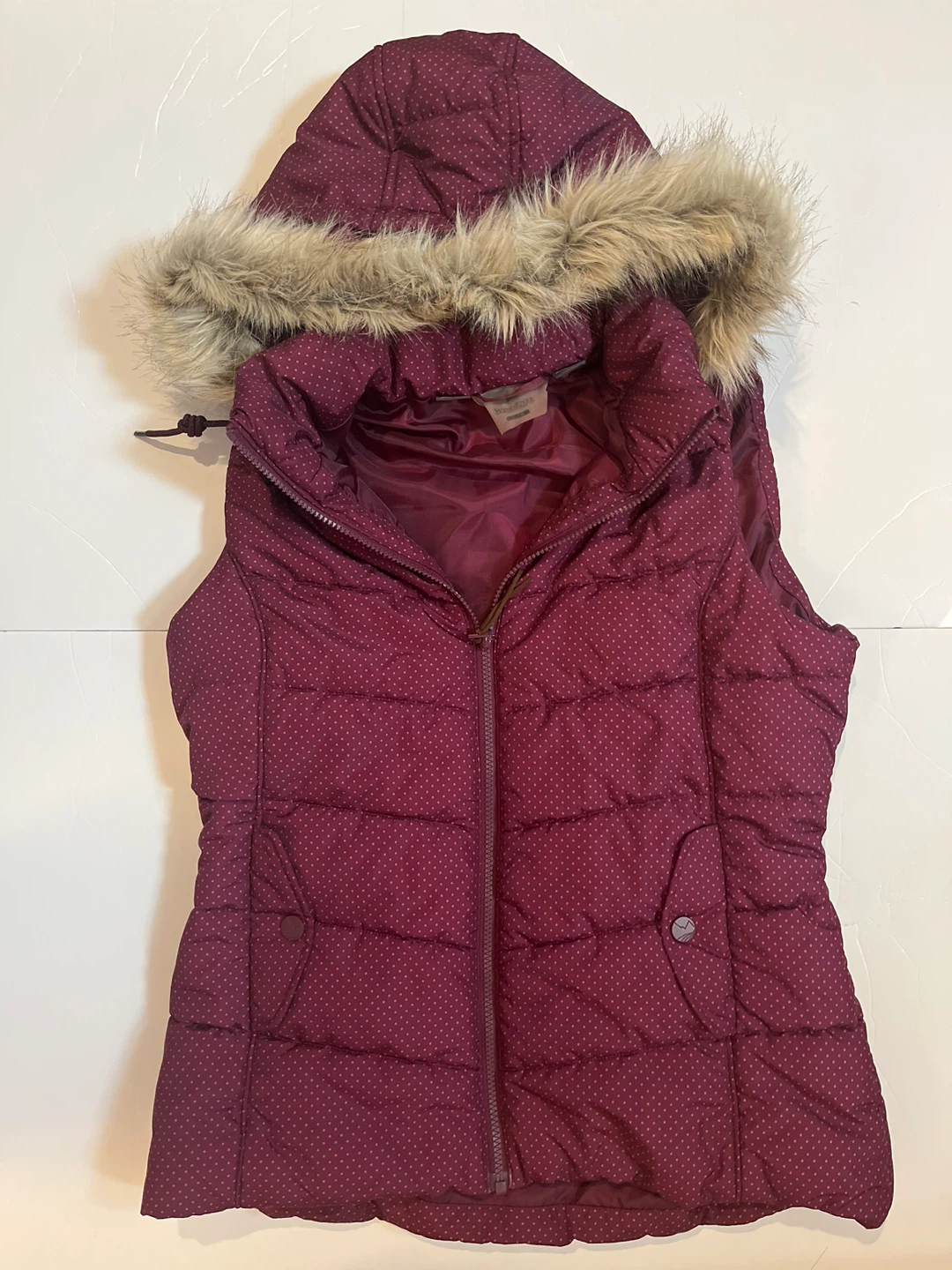 Wind River large Puffer Vest with Hood