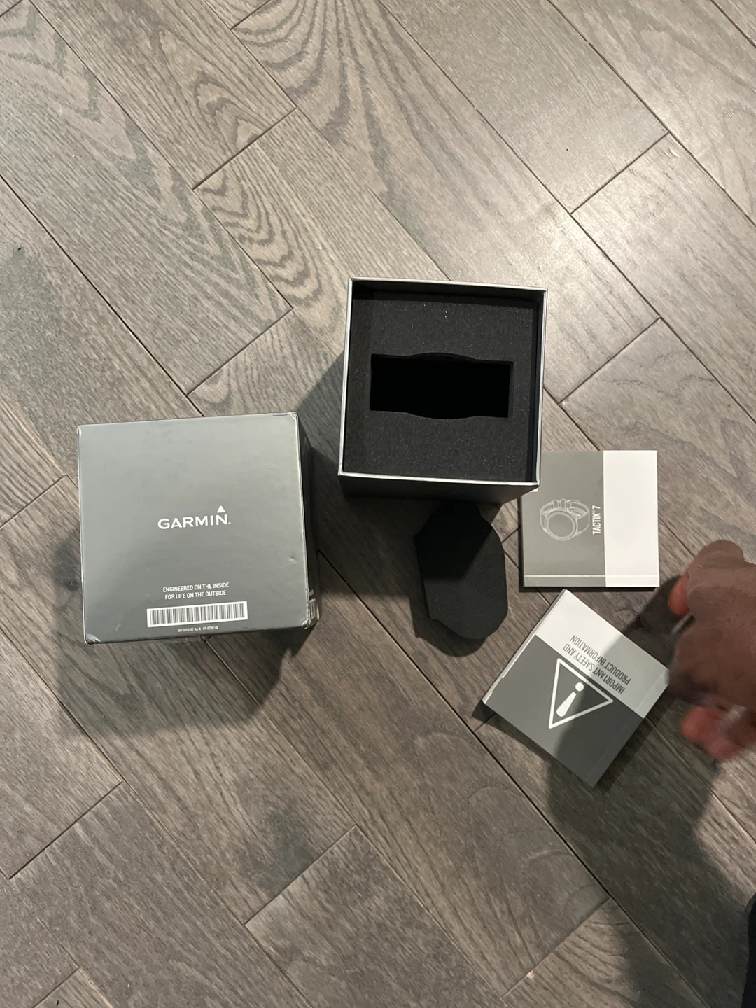 Box Garmin Tactix 7 Premium Tactical GPS Watch - photo 2