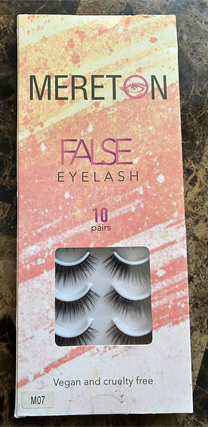 MERETON False Eyelashes M07 - 10 Pairs