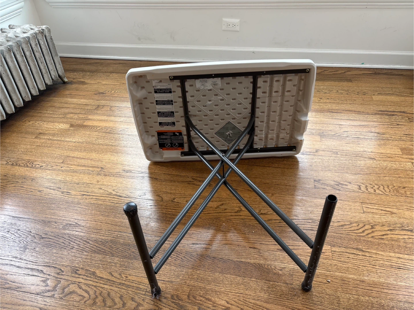 Lifetime Folding Table - photo 2