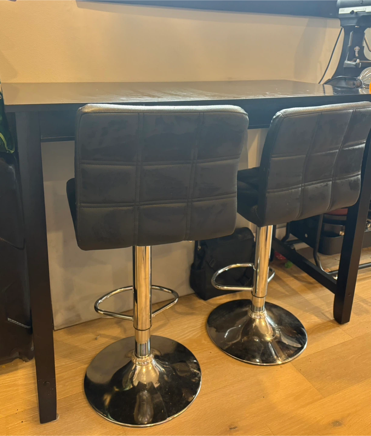 Set of 2 Black Bar Stools and table - photo 2
