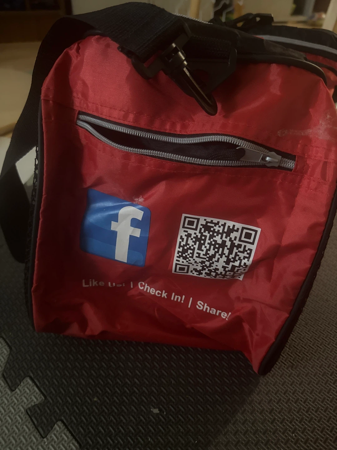 Wynn Fitness Clubs Duffle Bag - photo 2