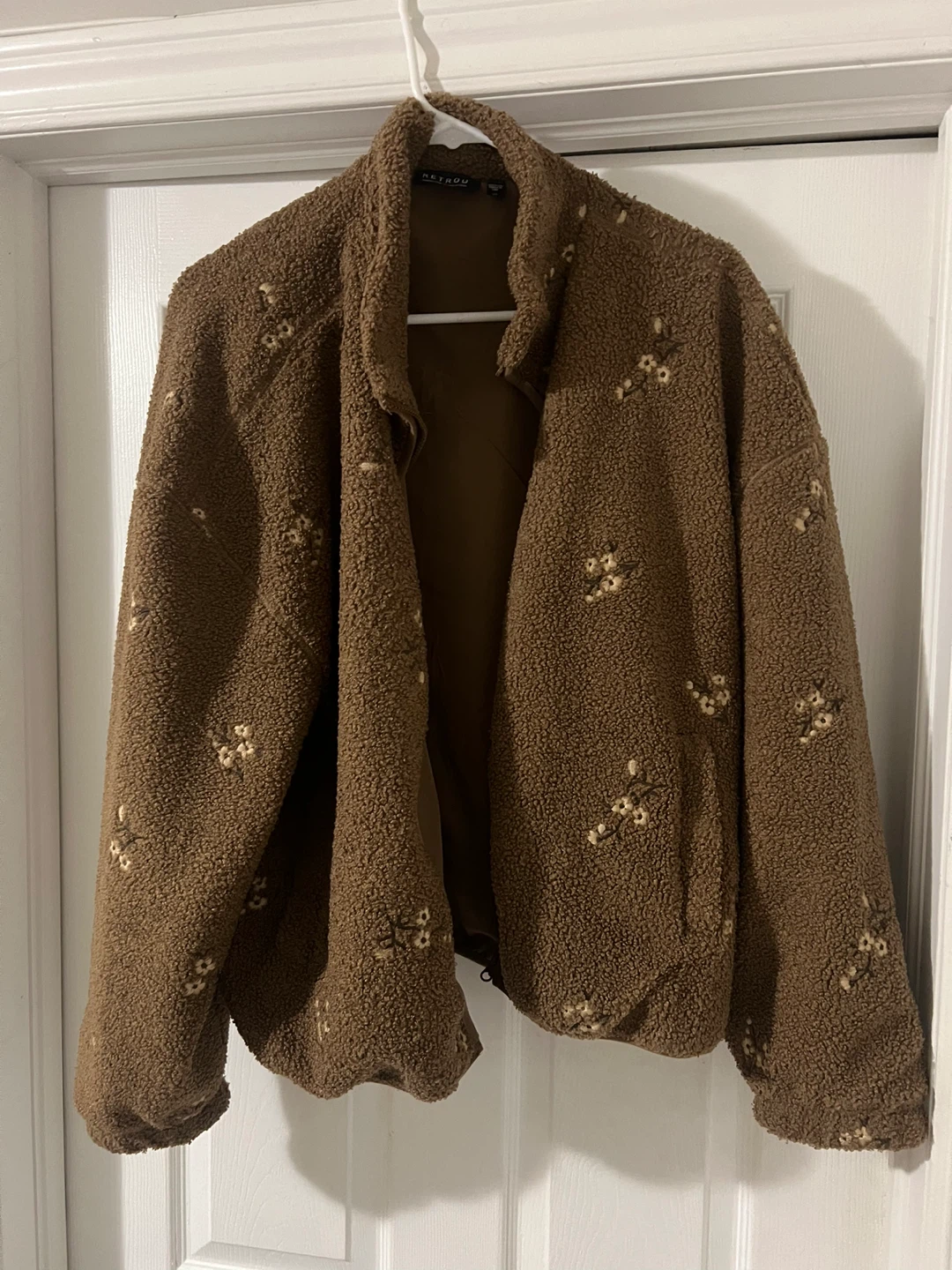 Women’s embroidered sherpa jacket - photo 2