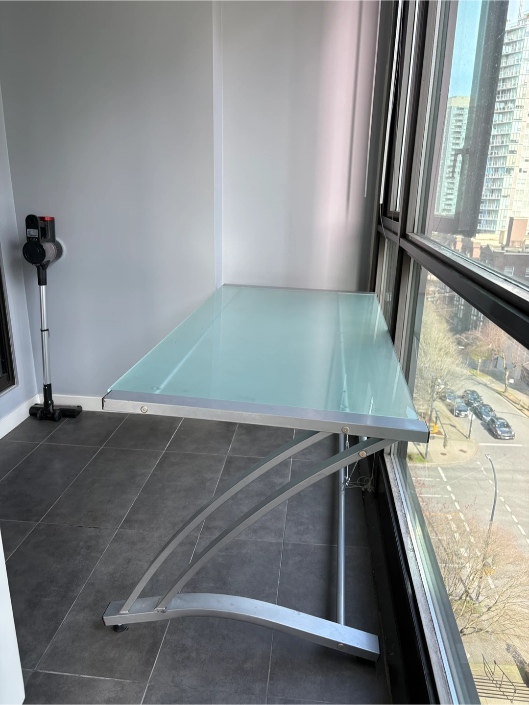Frosted Glass Top Desk - photo 2