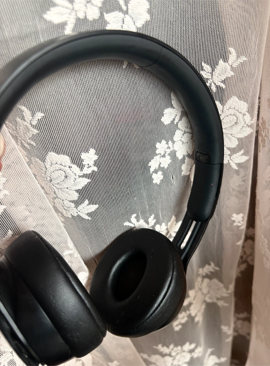 Beats Solo Noise Cancelling Headphones 🥕 - photo 5