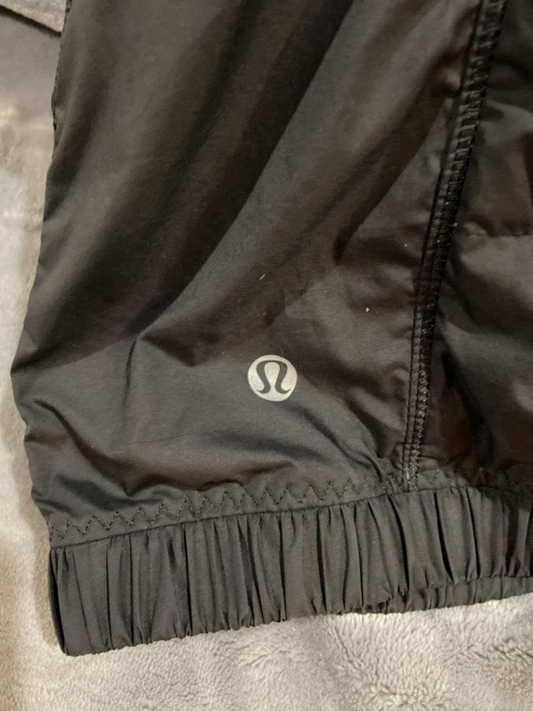 Lululemon Athletica Black Insulated Vest with Hood - Size 4 - photo 3