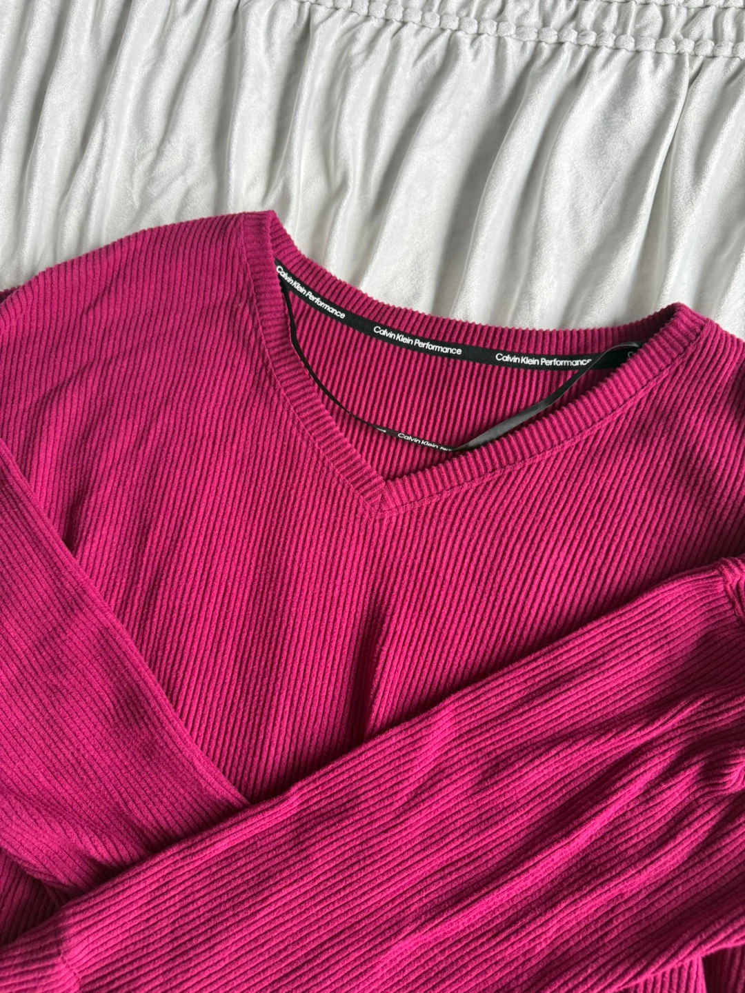 Calvin Klein Performance Ribbed Long Sleeve Top Berry V-Neck - photo 3