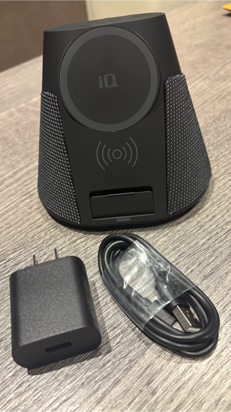 iQ Wave Home Speaker with MagSafe Wireless Charging - photo 5