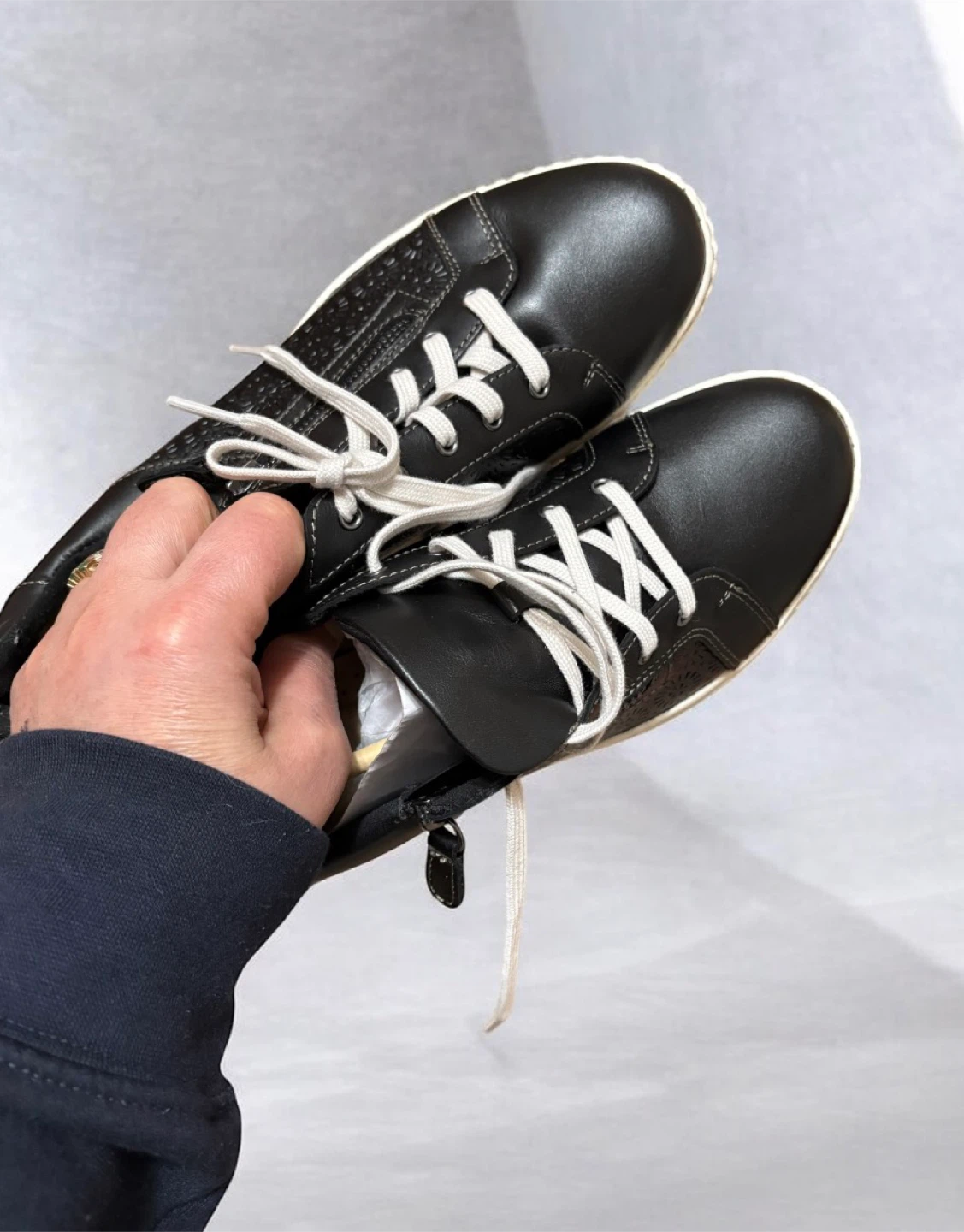 Clarks Women's Black Leather Zip-Up Sneakers - photo 3