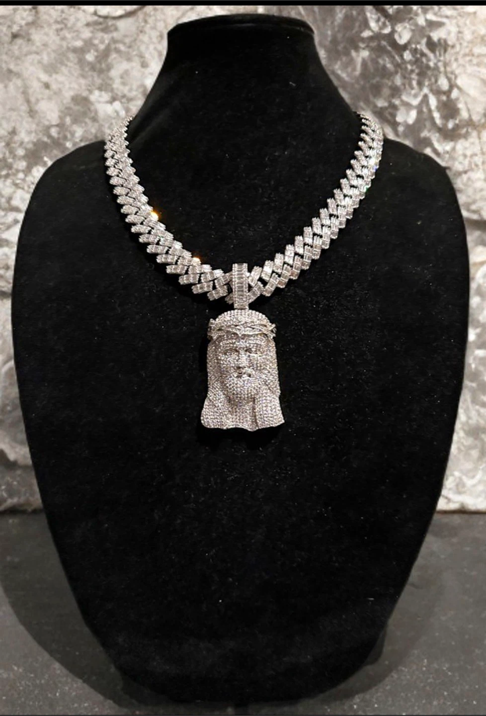 Jesus pendant - photo 4